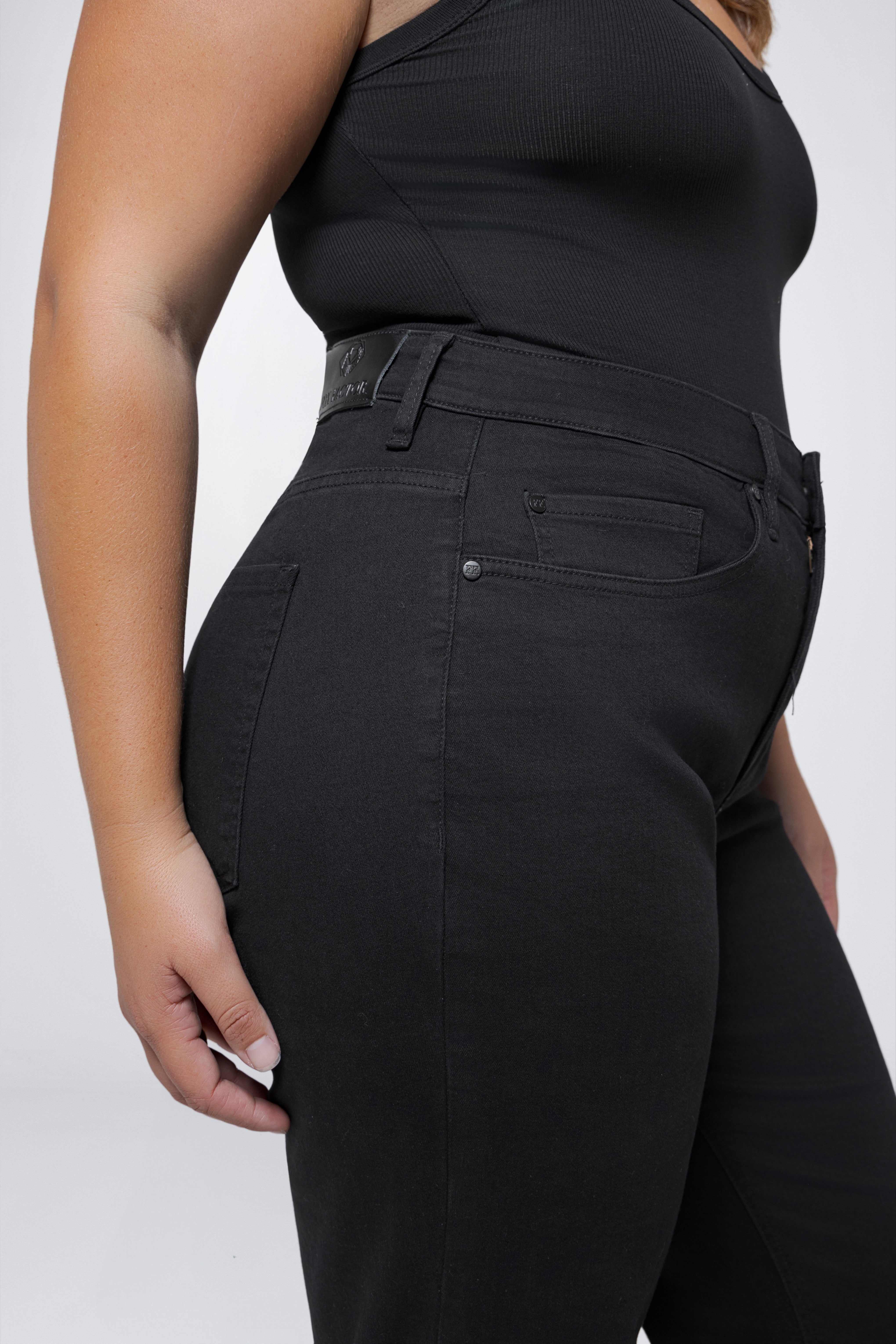 GIGI Empire Black